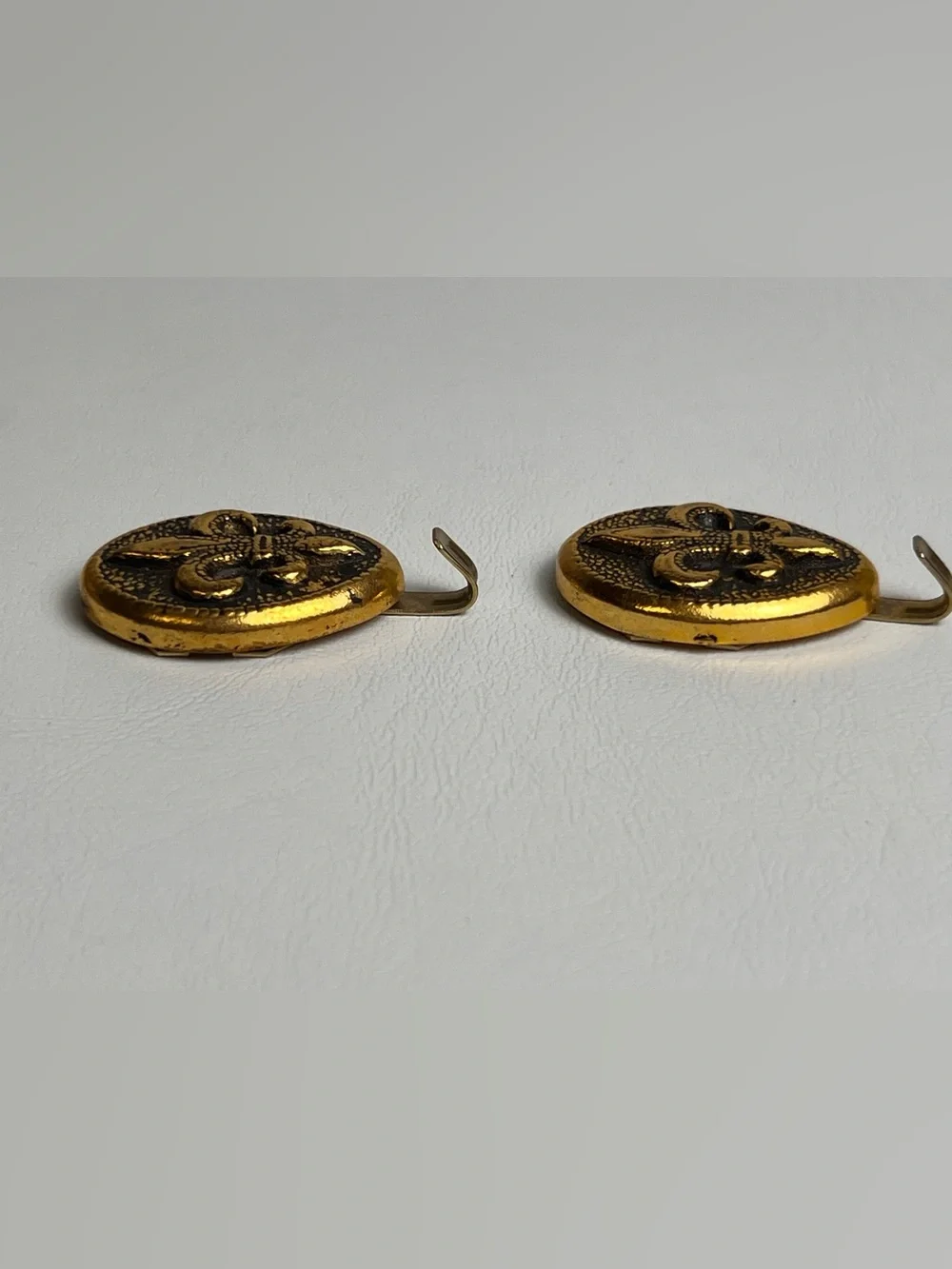 VTG Hardware Lot of 2 Fleur De Lis Wall Hook Brass Picture Wall Hanger 2